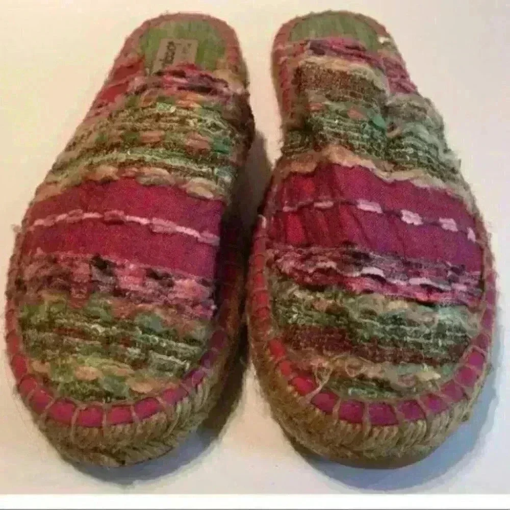 Jacques Levine Flats Sz 7 Multicolored Woven Mules